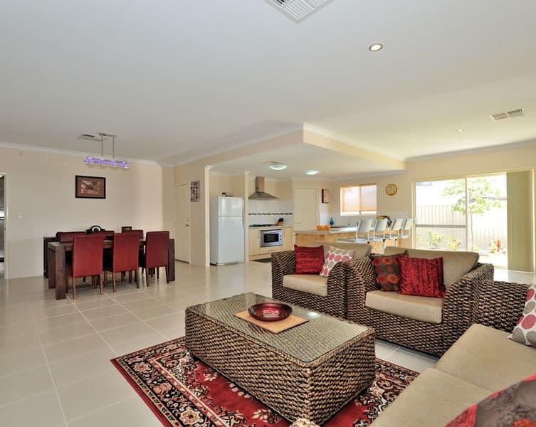 7 The Hawthorns, BALDIVIS WA 6171, Baldivis - Image 1