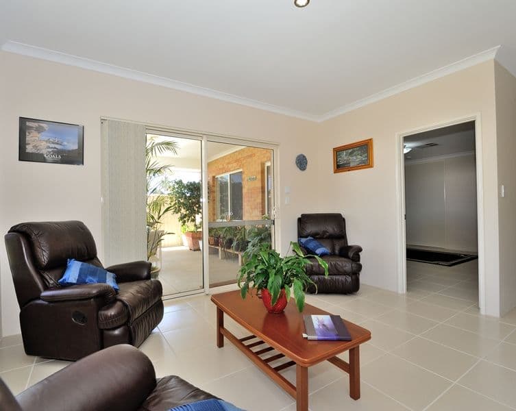7 The Hawthorns, BALDIVIS WA 6171, Baldivis - Thumbnail 3