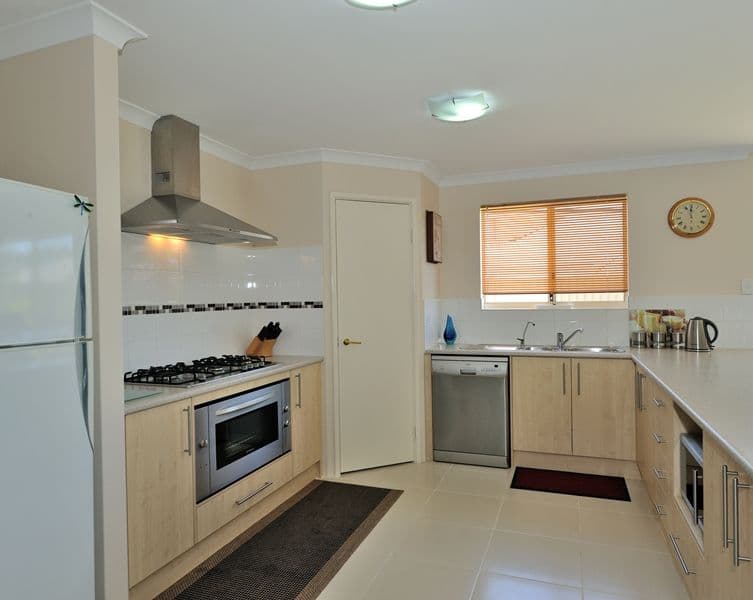 7 The Hawthorns, BALDIVIS WA 6171, Baldivis - Thumbnail 8