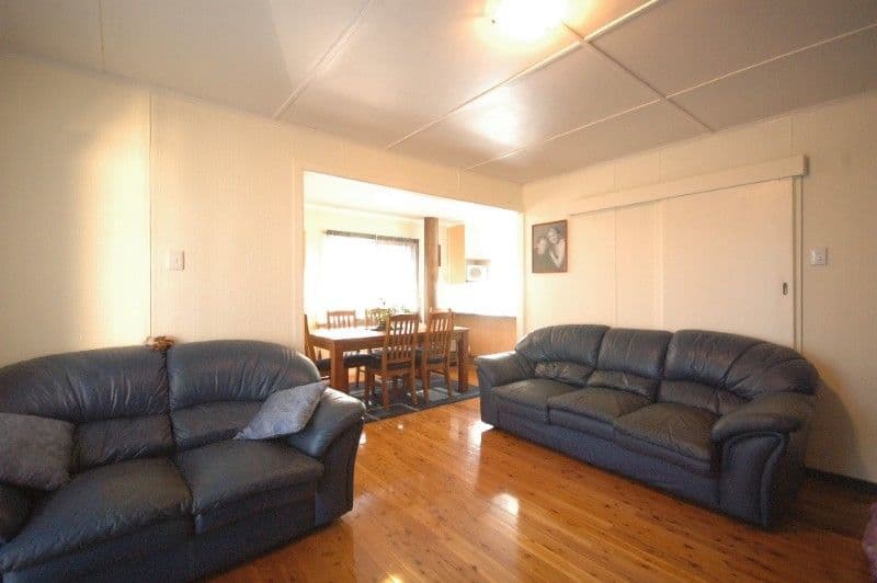 2 Walker Street, HARRISTOWN QLD 4350, Harristown - Thumbnail 4
