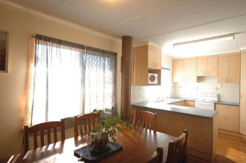 2 Walker Street, HARRISTOWN QLD 4350, Harristown - Thumbnail 6