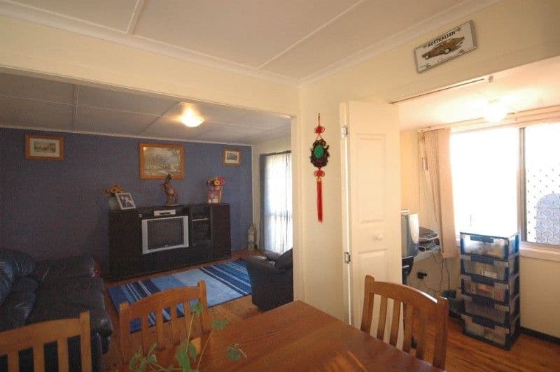 2 Walker Street, HARRISTOWN QLD 4350, Harristown - Thumbnail 8