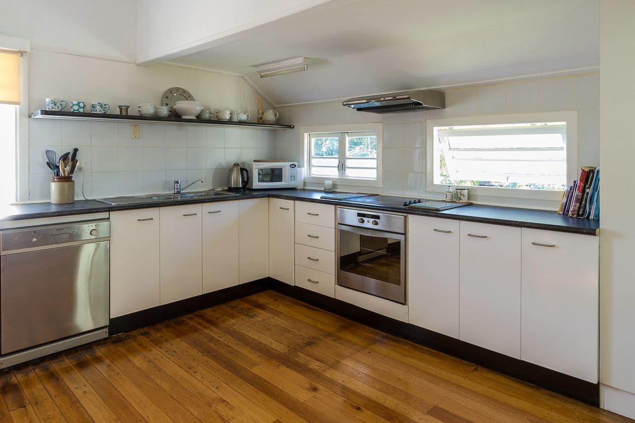 53 Atthow Avenue, ASHGROVE QLD 4060, Ashgrove - Thumbnail 6