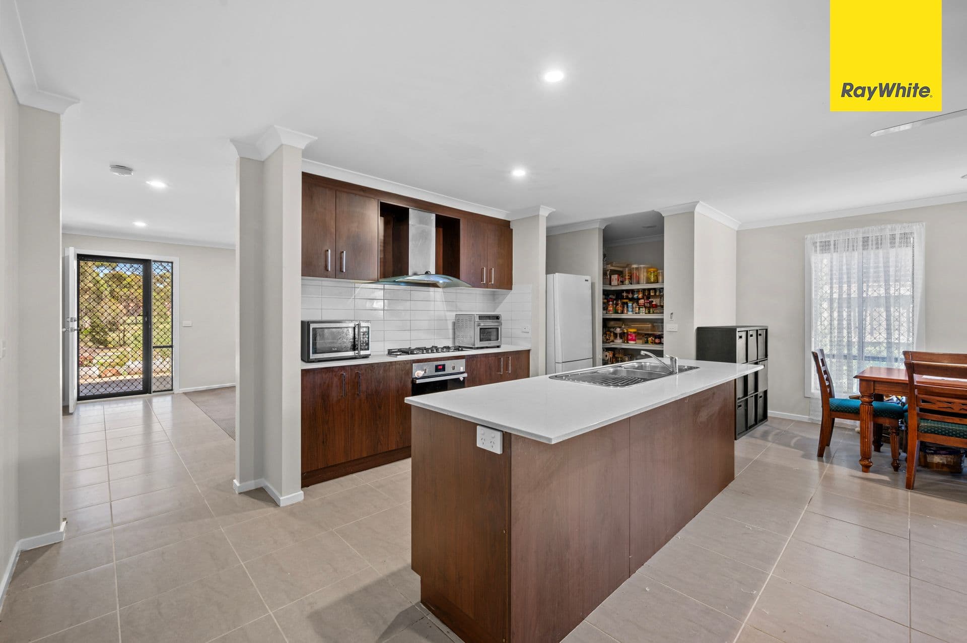 18 Arnolds Creek Boulevard, HARKNESS VIC 3337, Harkness - Thumbnail 5