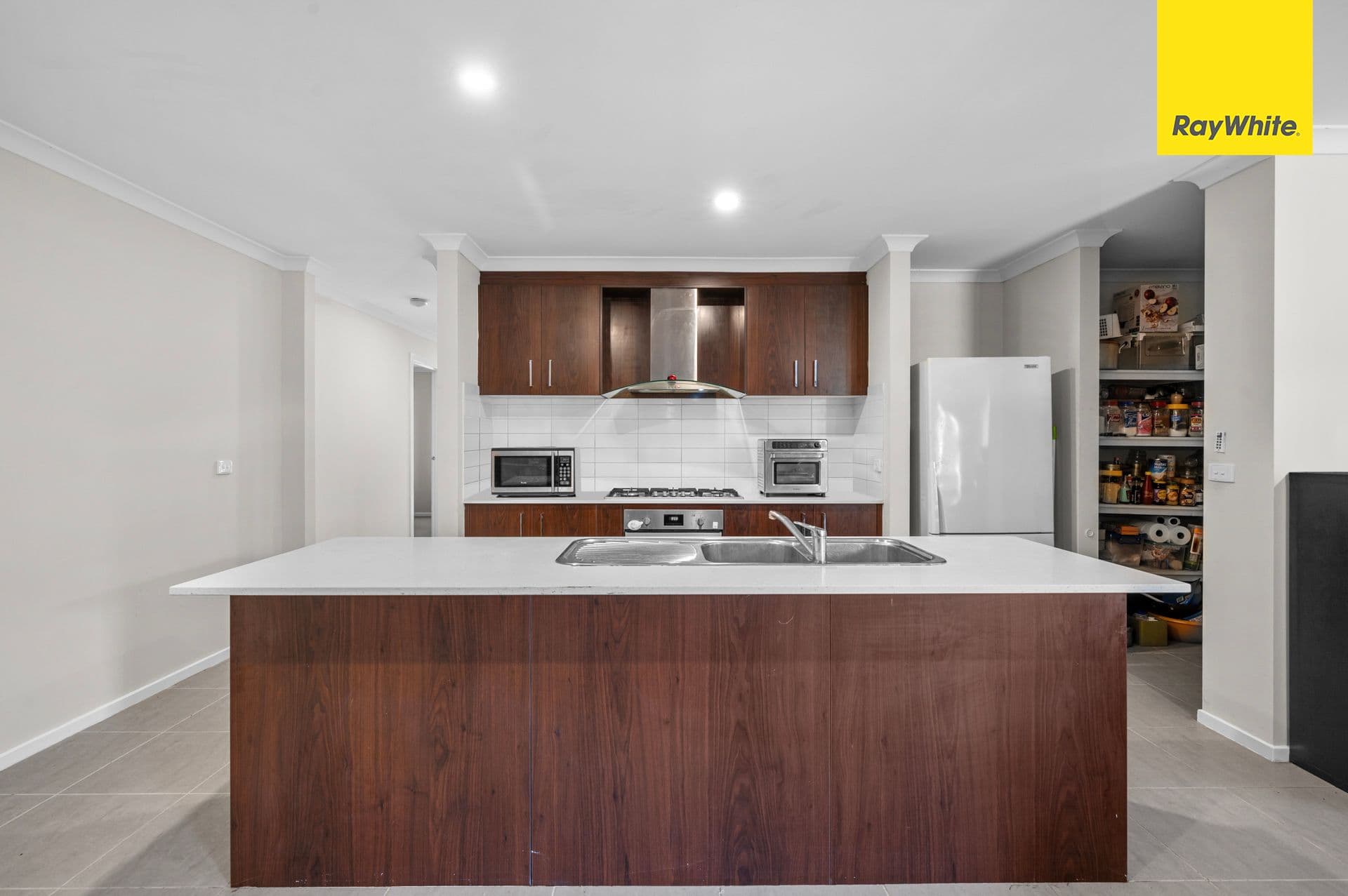 18 Arnolds Creek Boulevard, HARKNESS VIC 3337, Harkness - Thumbnail 6