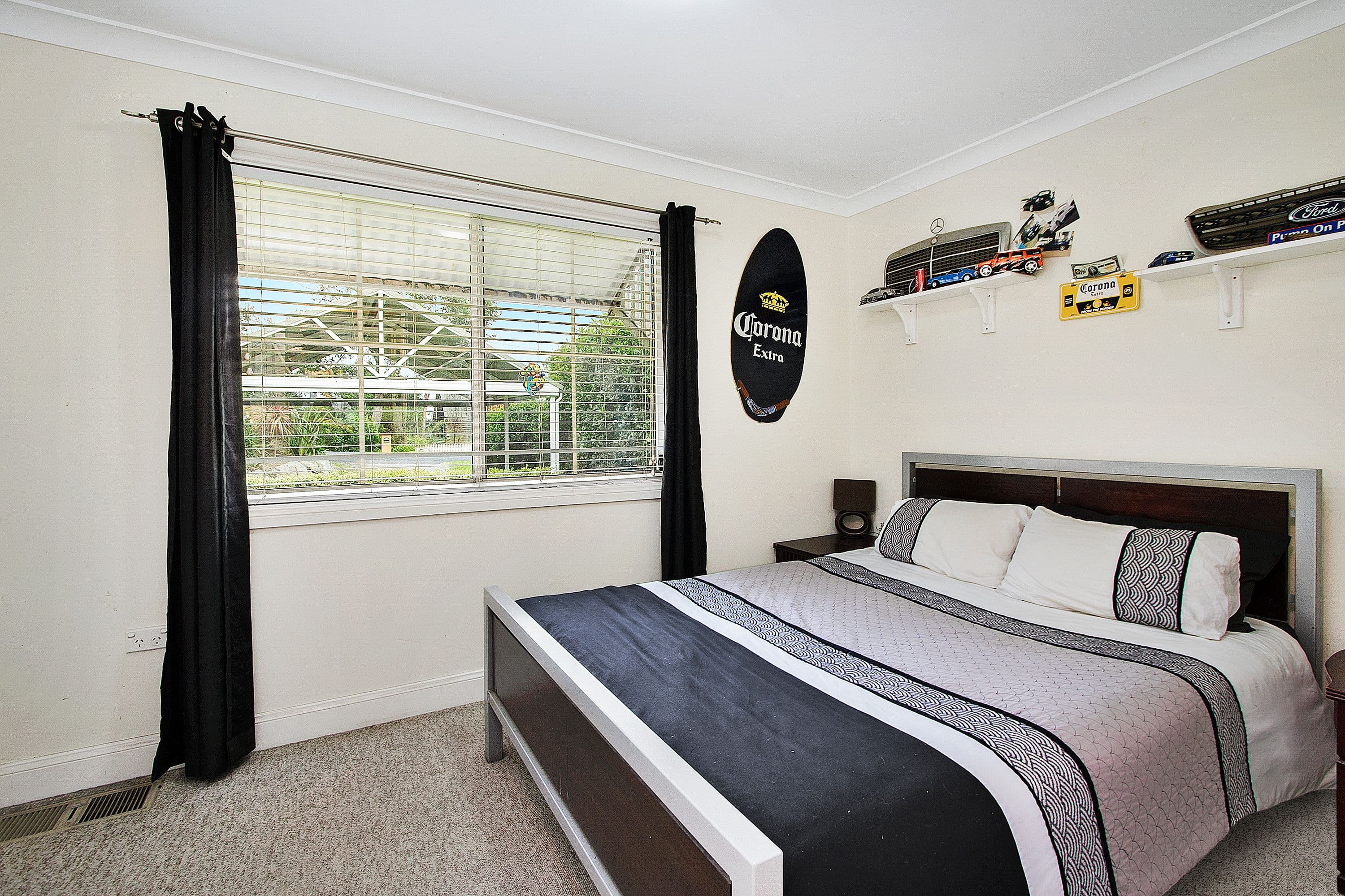 366 Lieutenant Bowen Drive, Bowen Mountain - Thumbnail 8