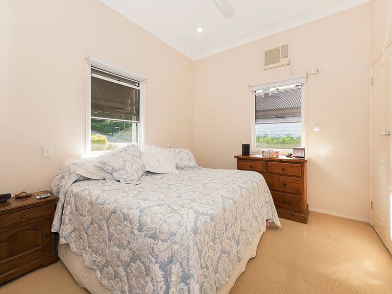 10 Bullard Street, GREENSLOPES QLD 4120, Greenslopes - Thumbnail 4