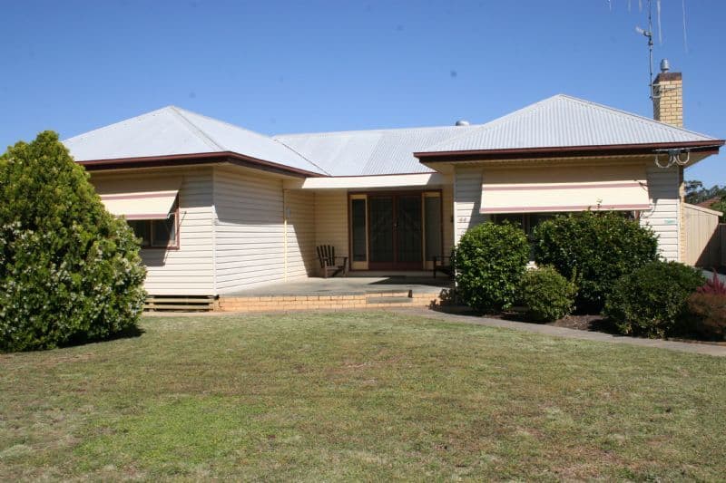 44 Hopetoun Street, ROCHESTER VIC 3561, Rochester - Thumbnail 2