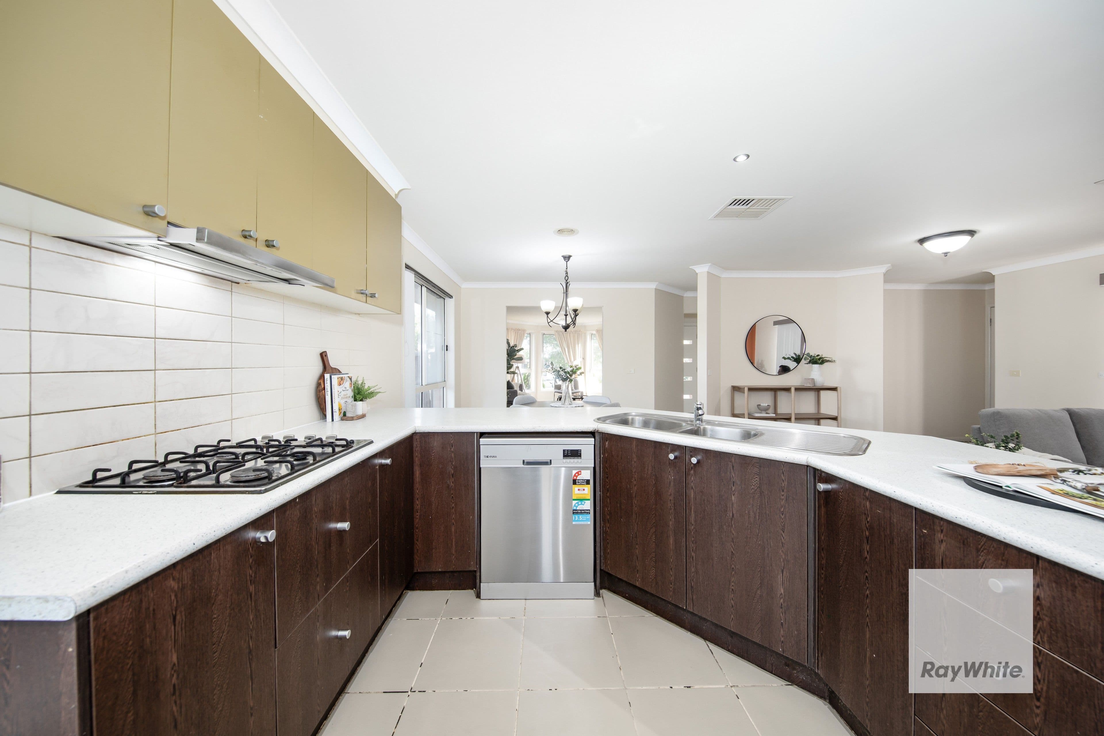 7 Cronulla Way, Taylors Hill VIC 3037, Taylors Hill - Thumbnail 5