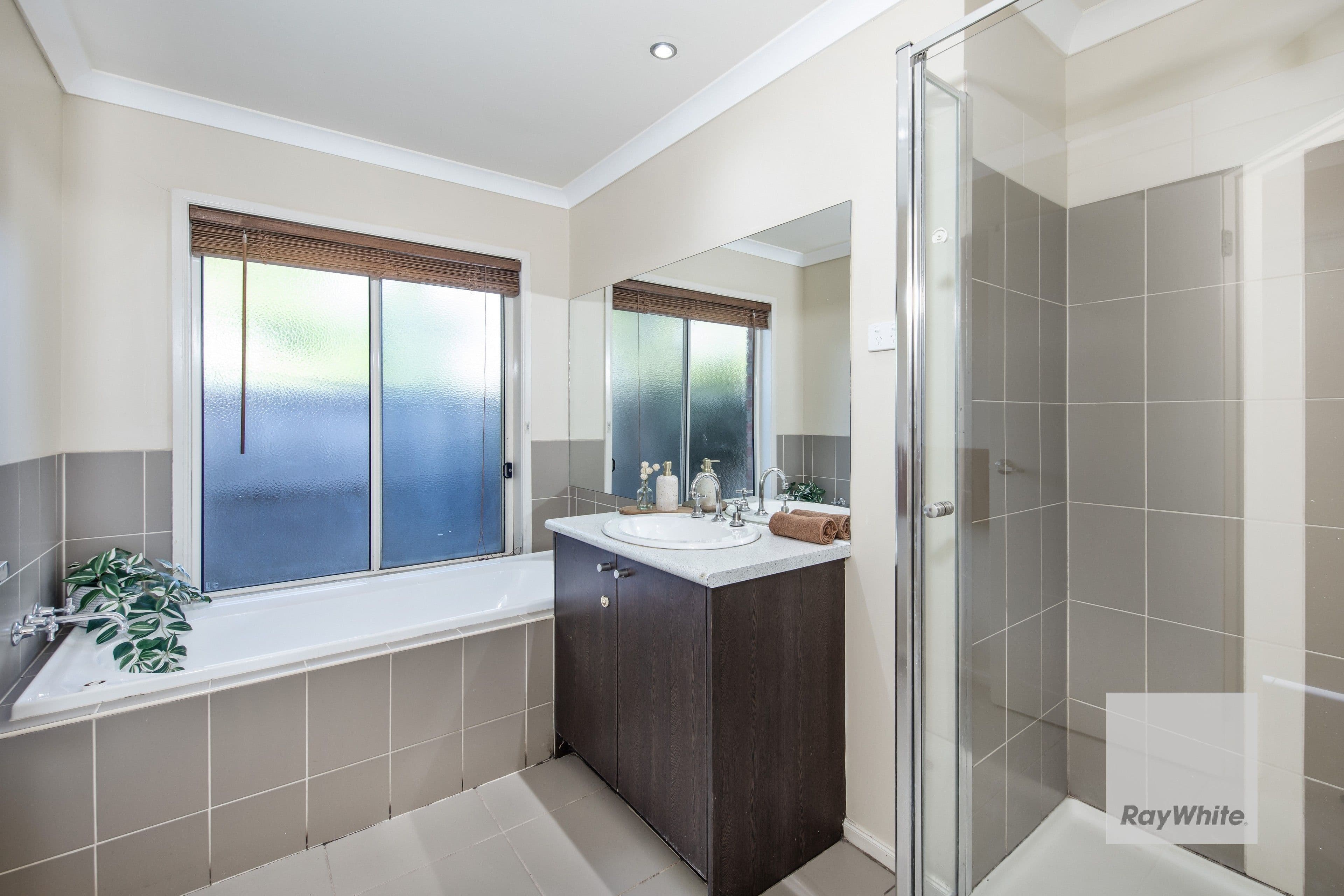 7 Cronulla Way, Taylors Hill VIC 3037, Taylors Hill - Thumbnail 8