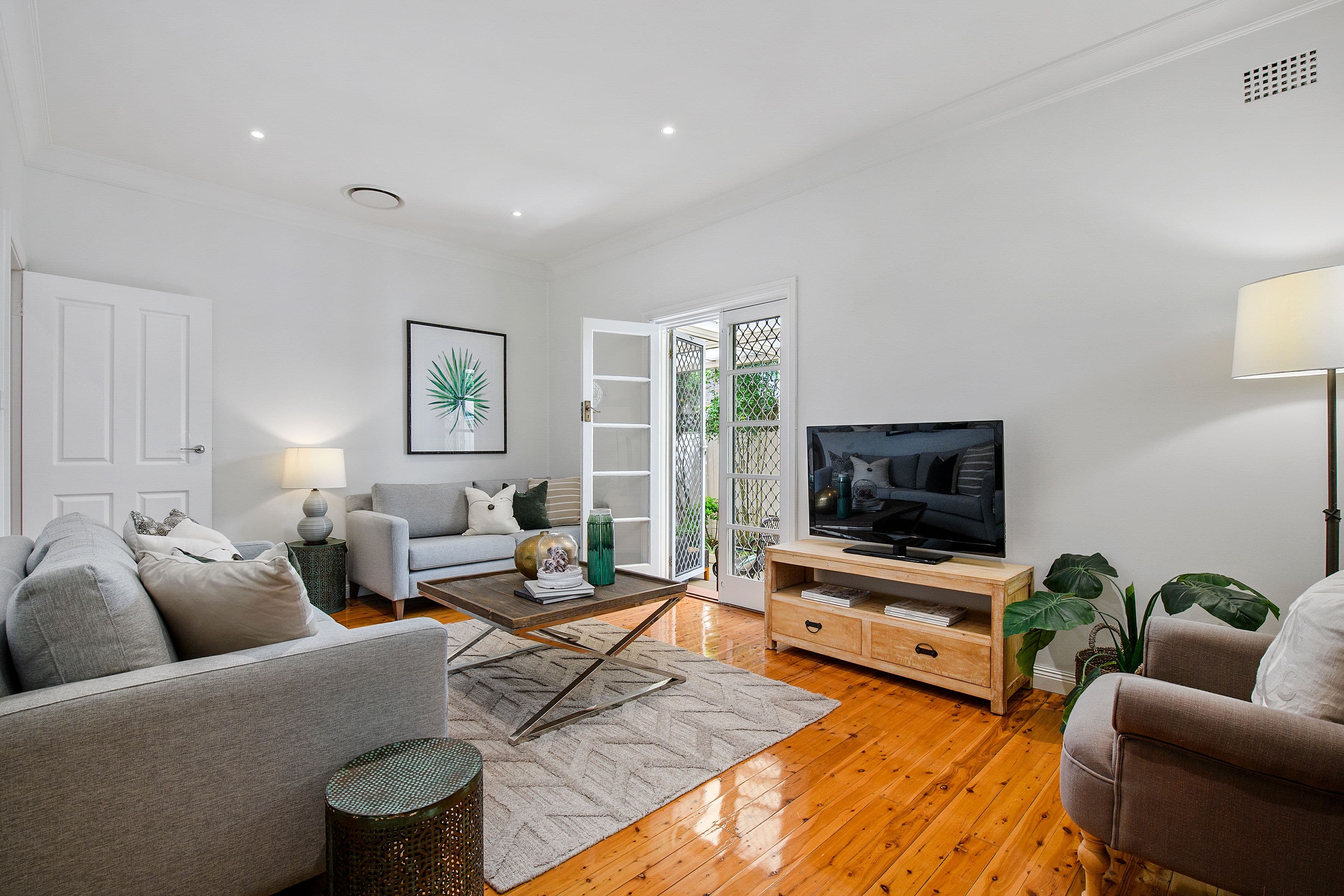 70 Edgeworth David Avenue, Wahroonga NSW 2076, Wahroonga - Thumbnail 2