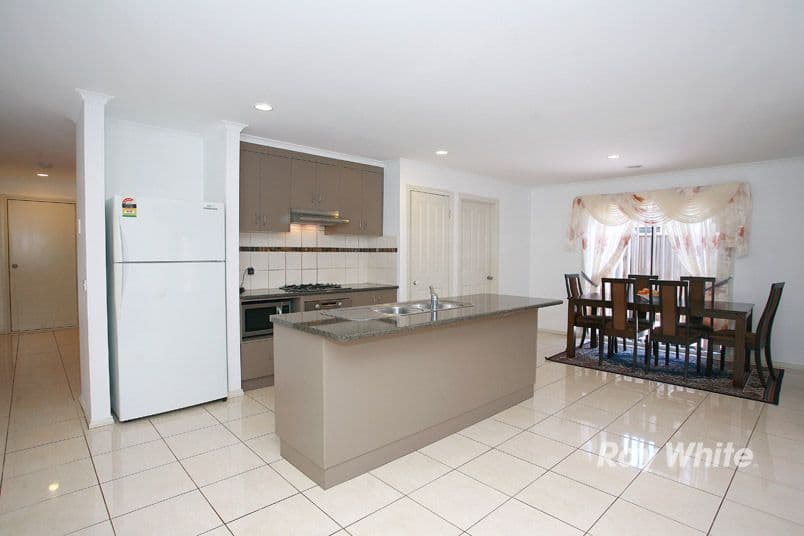6 Rose Bush Court, LYNDHURST VIC 3975, Lyndhurst - Thumbnail 7
