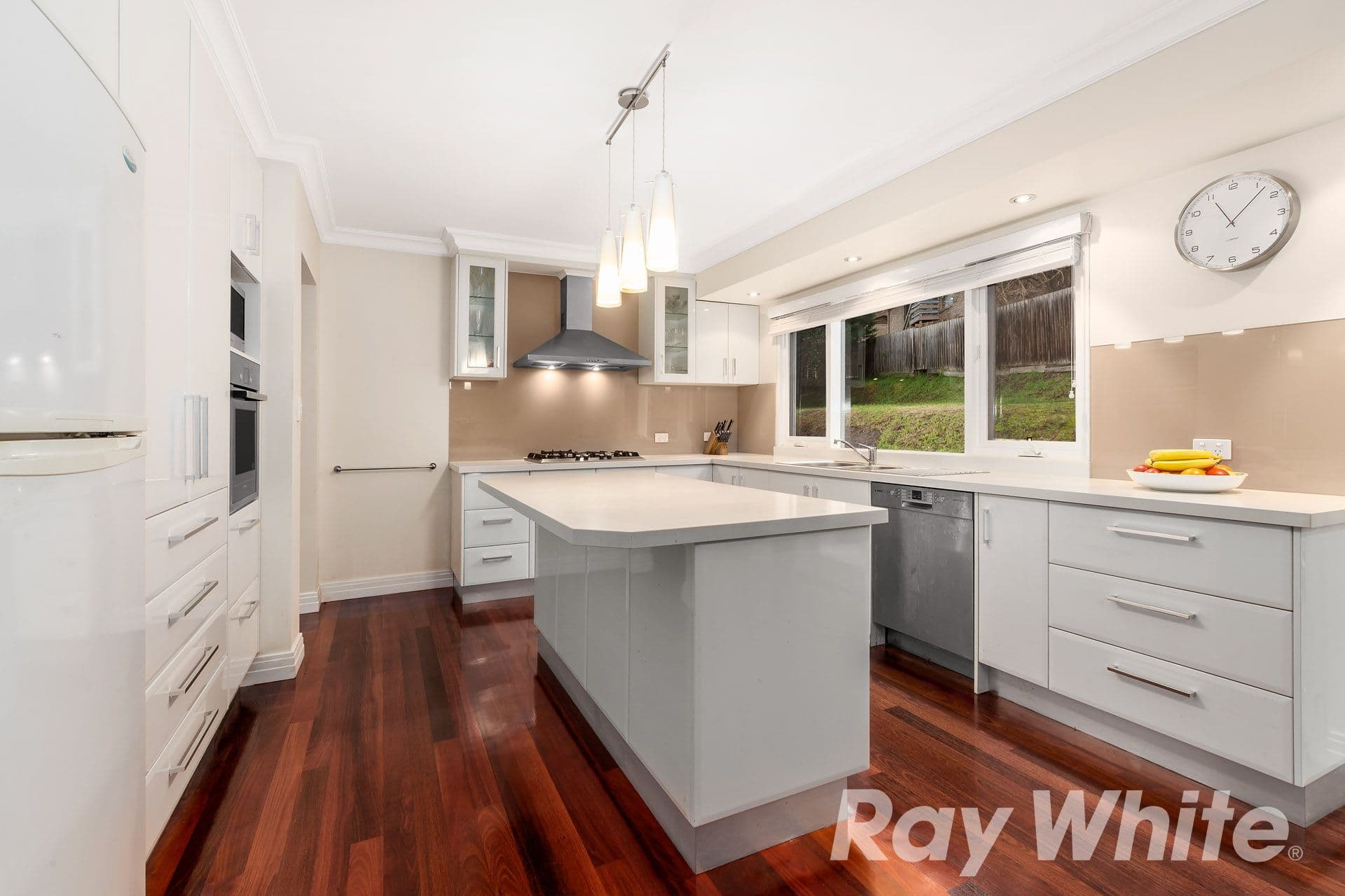 10 Edmonds Street, Diamond Creek VIC 3089, Diamond Creek - Thumbnail 3