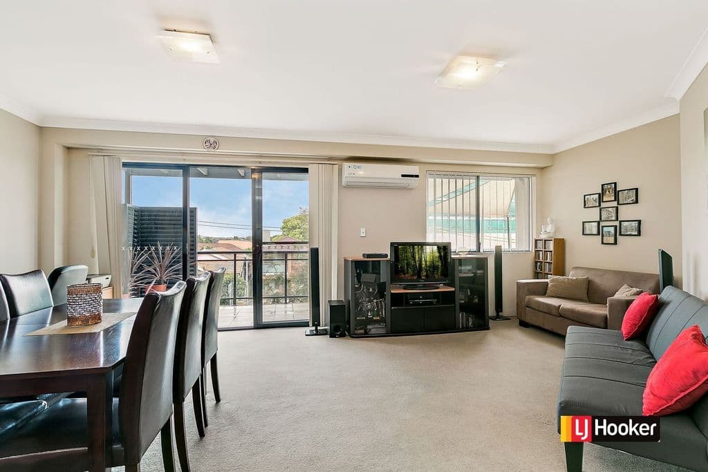 8/300-306 Canterbury Road, Canterbury - Image 1