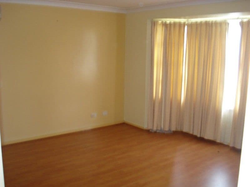 6 Juniper Place, PRESTONS NSW 2170, Prestons - Thumbnail 3