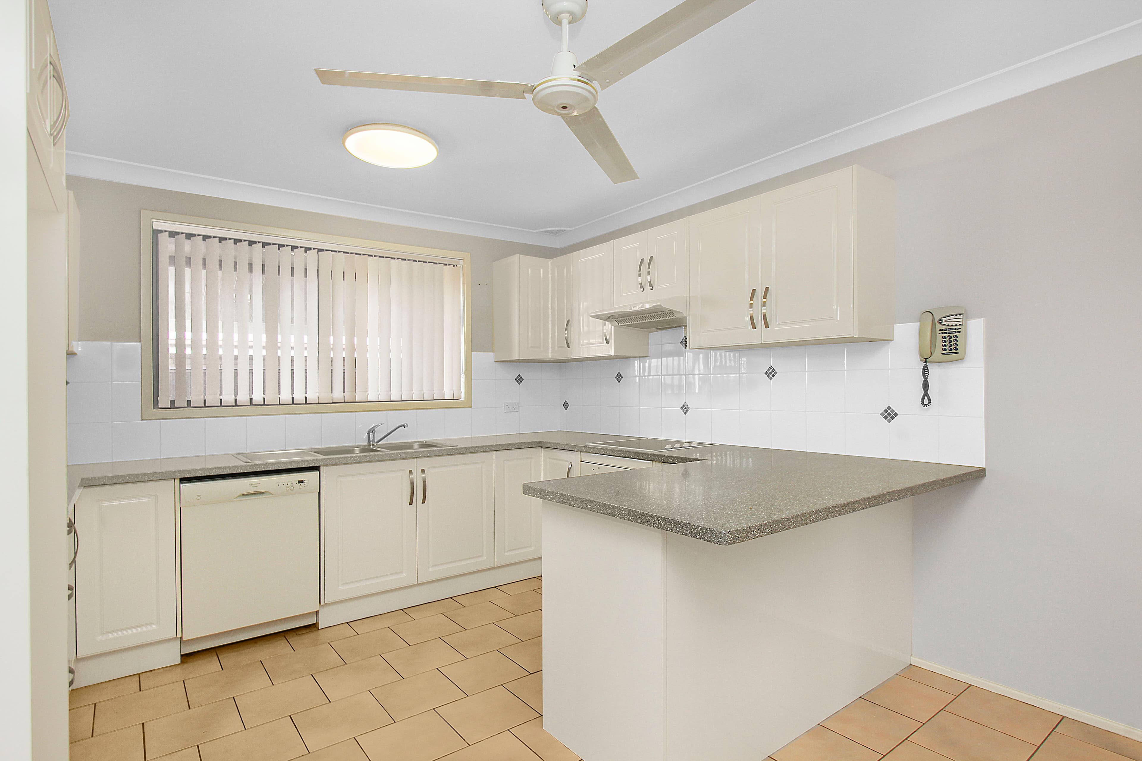 15 Adelong Close, Wakeley NSW 2176, Wakeley - Thumbnail 2