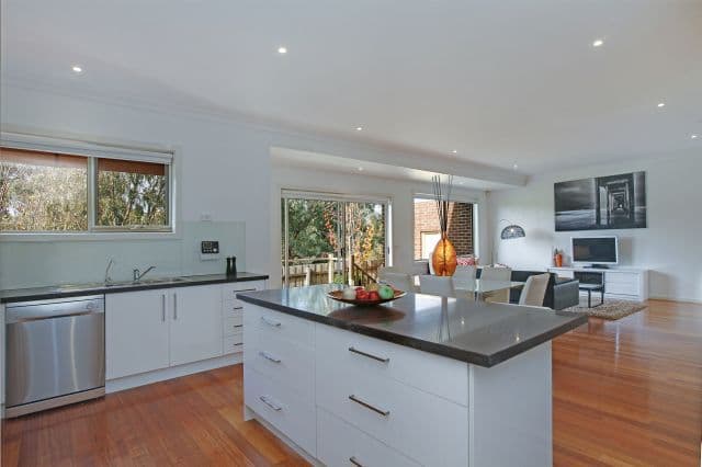 34 Ayr Street, Reservoir VIC 3073, Reservoir - Thumbnail 5
