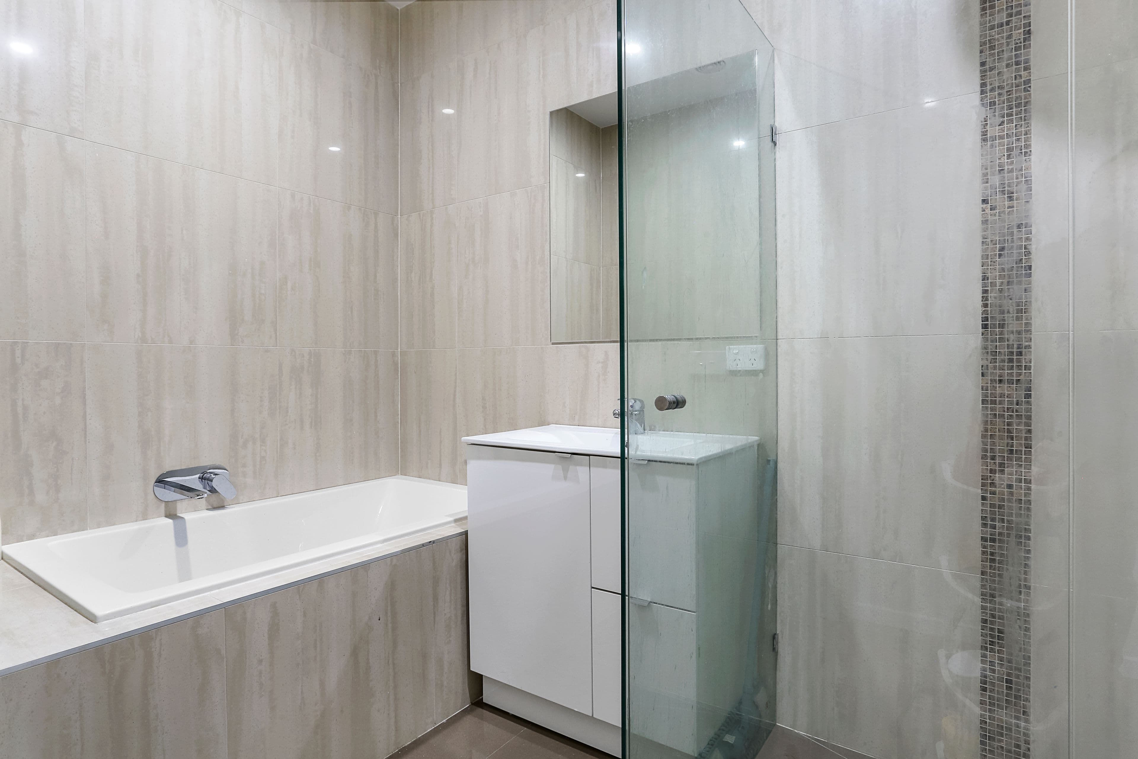 44 Theodore Avenue, Noble Park VIC 3174, Noble Park - Thumbnail 5