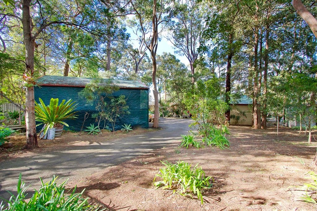 348 Lieutenant Bowen Drive, Bowen Mountain - Thumbnail 5