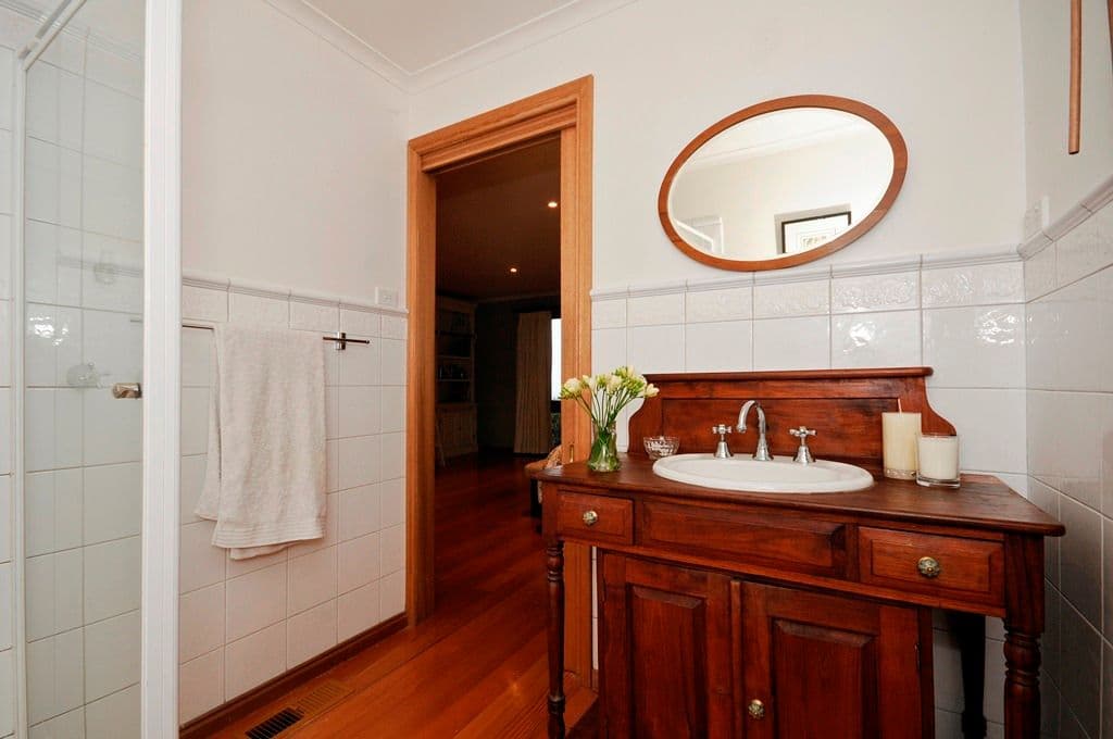 8 SILVAN VIEW Road, KALORAMA VIC 3766, Kalorama - Thumbnail 5