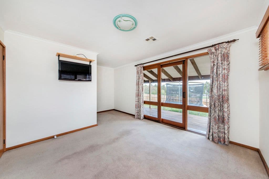 75 Dumas Street, McKellar ACT 2617, McKellar - Thumbnail 3