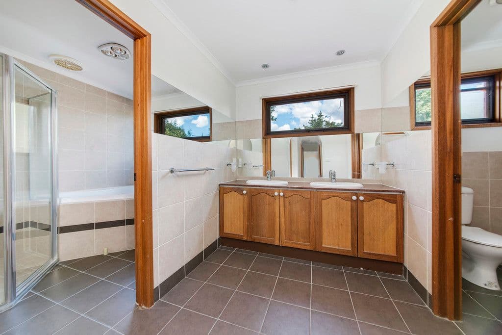 75 Dumas Street, McKellar ACT 2617, McKellar - Thumbnail 6