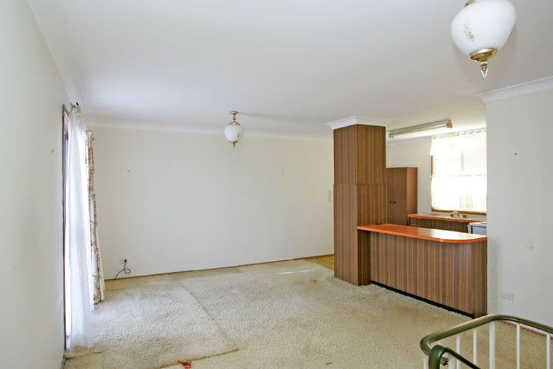 37 Allambee Crescent, BLUE HAVEN NSW 2262, Blue Haven - Thumbnail 2