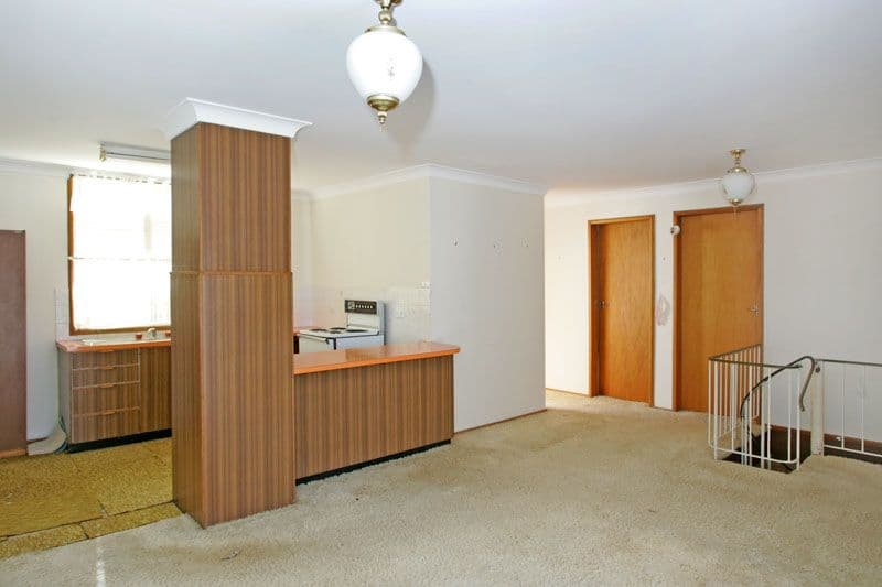 37 Allambee Crescent, BLUE HAVEN NSW 2262, Blue Haven - Thumbnail 4