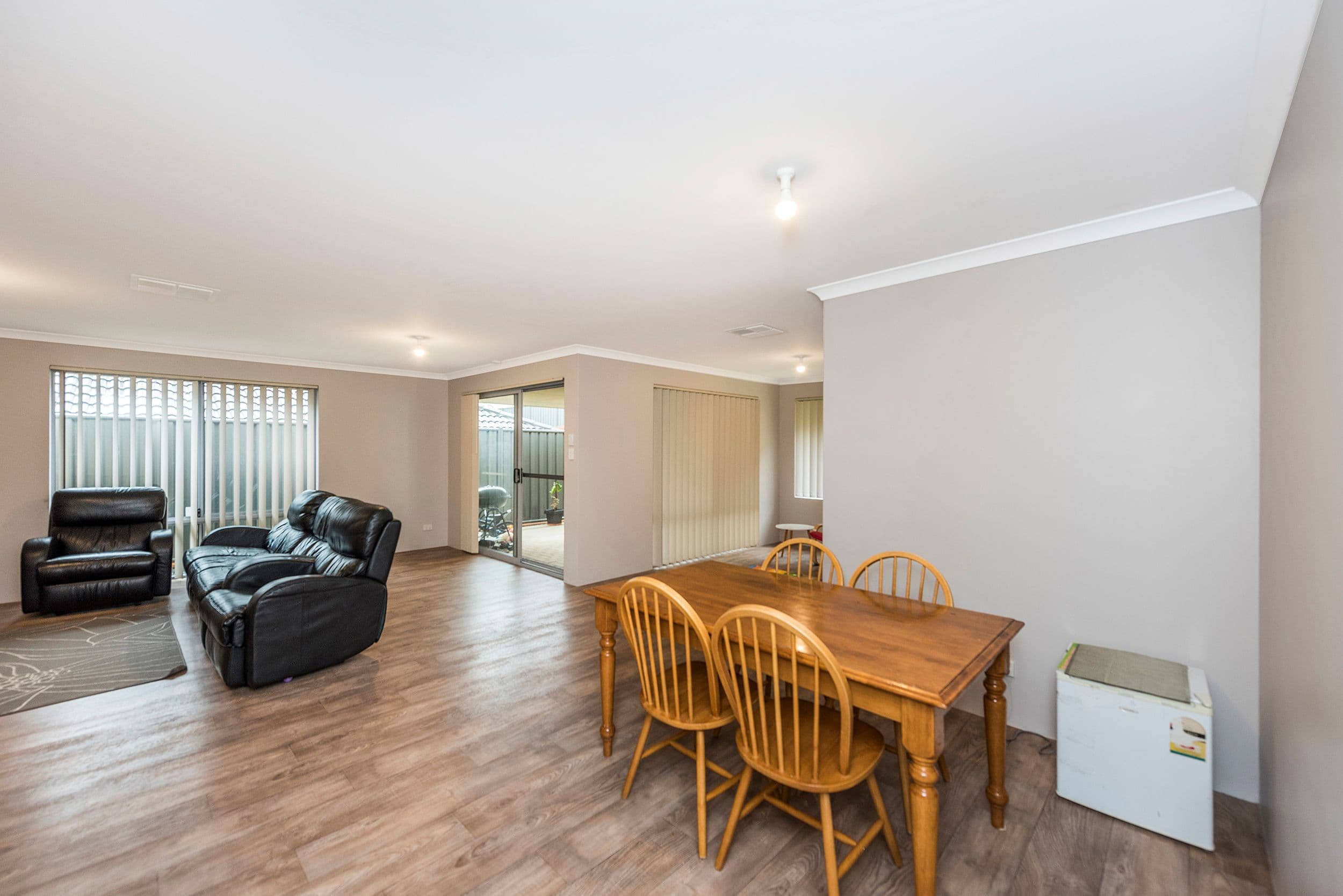27 Liddard Gardens, Baldivis WA 6171, Baldivis - Thumbnail 2