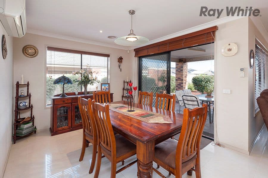 27 Addicott Way, Taylors Hill VIC 3037, Taylors Hill - Thumbnail 7