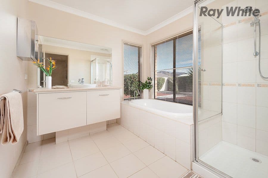 27 Addicott Way, Taylors Hill VIC 3037, Taylors Hill - Thumbnail 8