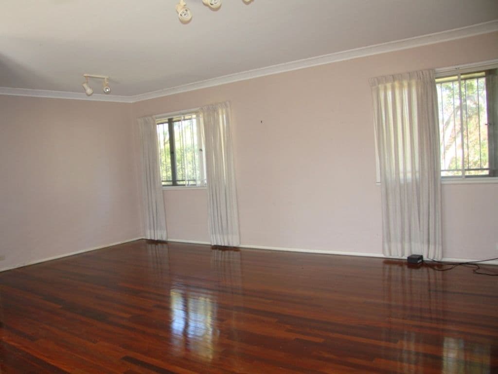 12 Caratel Street, STAFFORD HEIGHTS QLD 4053, Stafford Heights - Thumbnail 2