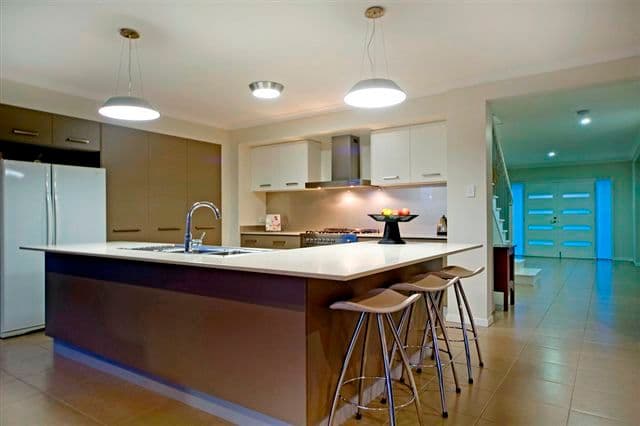 11 Willunga Street, PACIFIC PINES QLD 4211, Pacific Pines - Thumbnail 2
