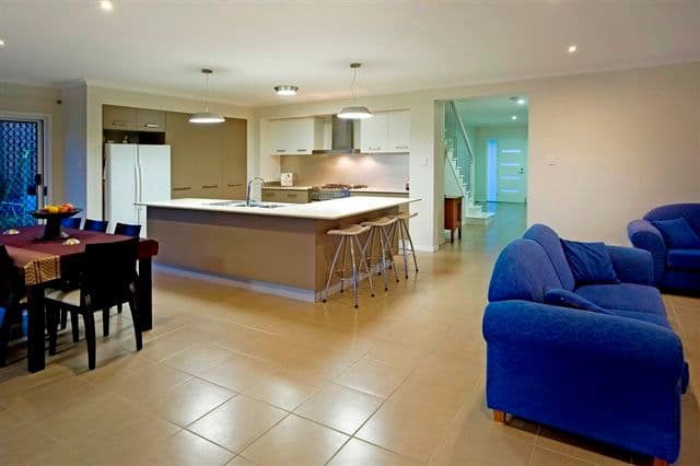 11 Willunga Street, PACIFIC PINES QLD 4211, Pacific Pines - Thumbnail 6