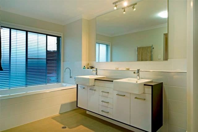 11 Willunga Street, PACIFIC PINES QLD 4211, Pacific Pines - Thumbnail 7