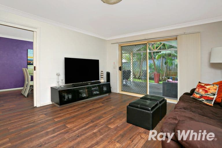 13 Scenic Grove, Glenwood - Thumbnail 3