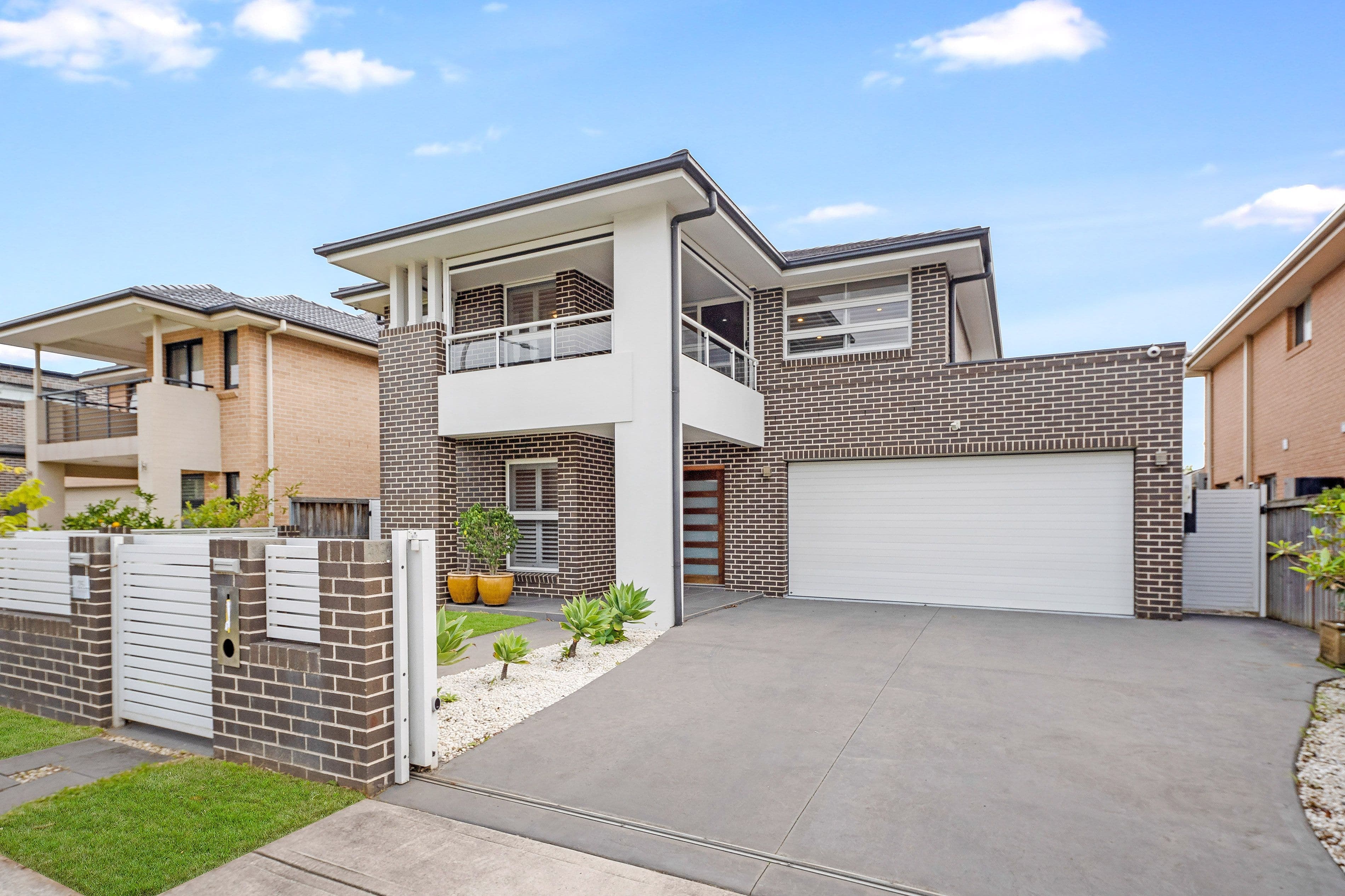 25 Rowe Drive, Potts Hill NSW 2143, Potts Hill - Image 1