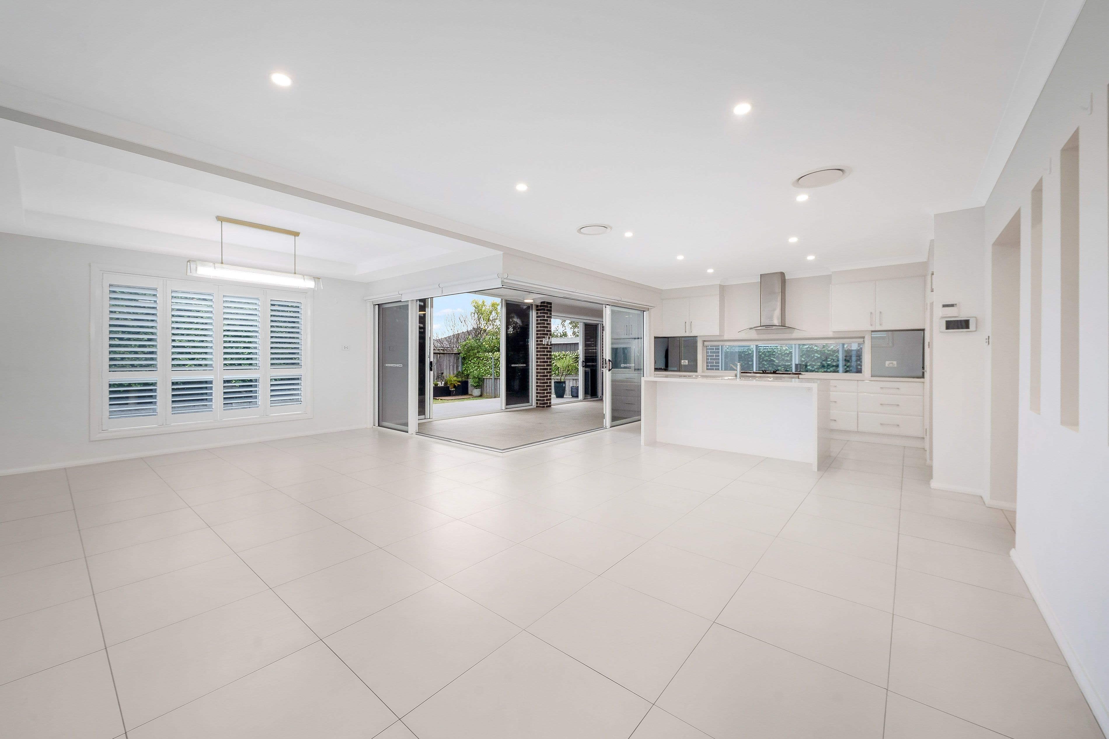 25 Rowe Drive, Potts Hill NSW 2143, Potts Hill - Thumbnail 2