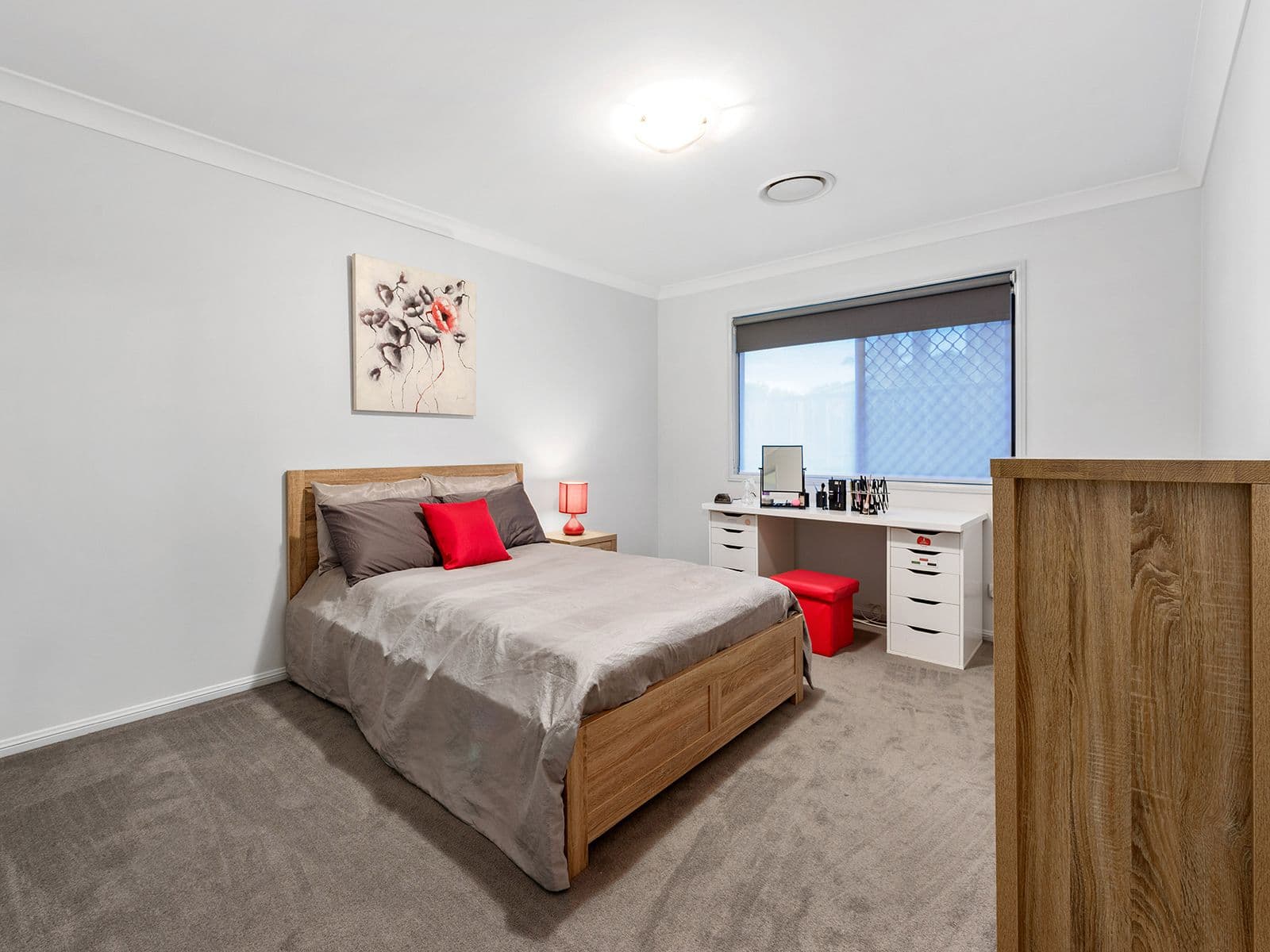 29 Lakeside Circuit, Sinnamon Park QLD 4073, Sinnamon Park - Thumbnail 4
