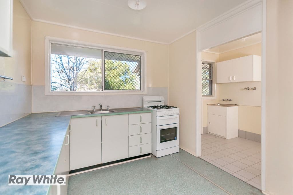 99 Julie Road, CAROLE PARK QLD 4300, Carole Park - Thumbnail 5