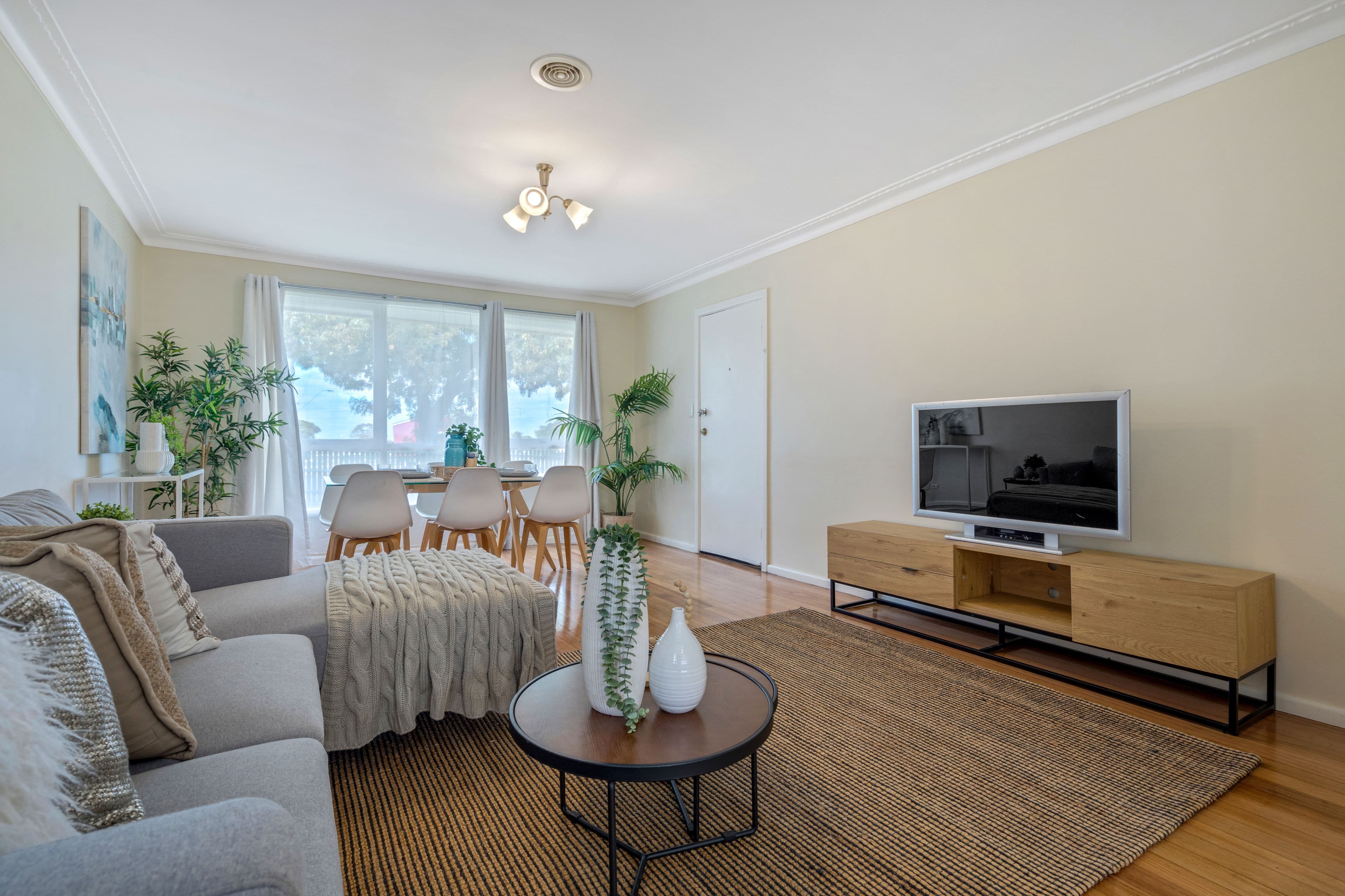 22 Dianne Avenue, Craigieburn VIC 3064, Craigieburn - Image 1