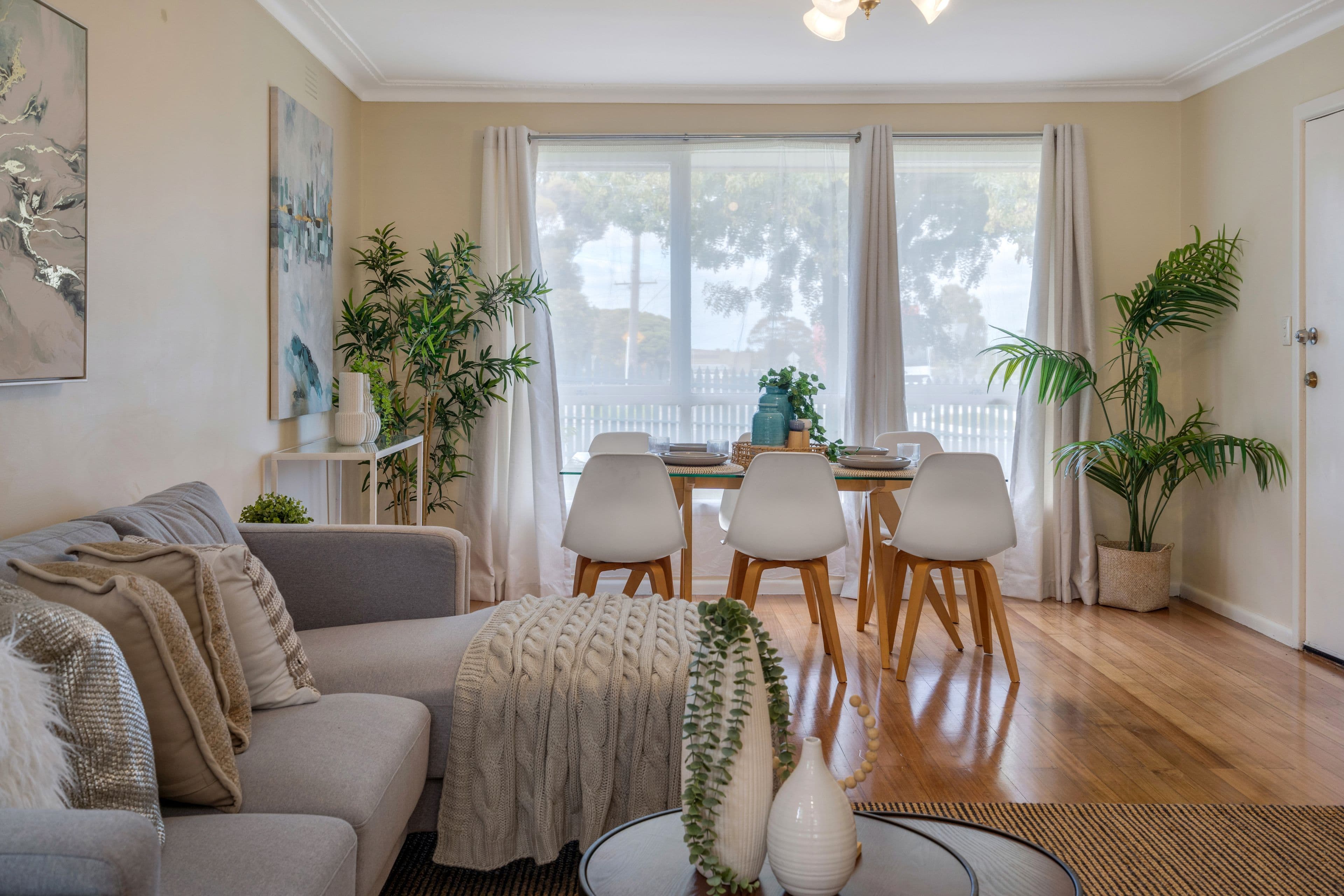 22 Dianne Avenue, Craigieburn VIC 3064, Craigieburn - Thumbnail 3
