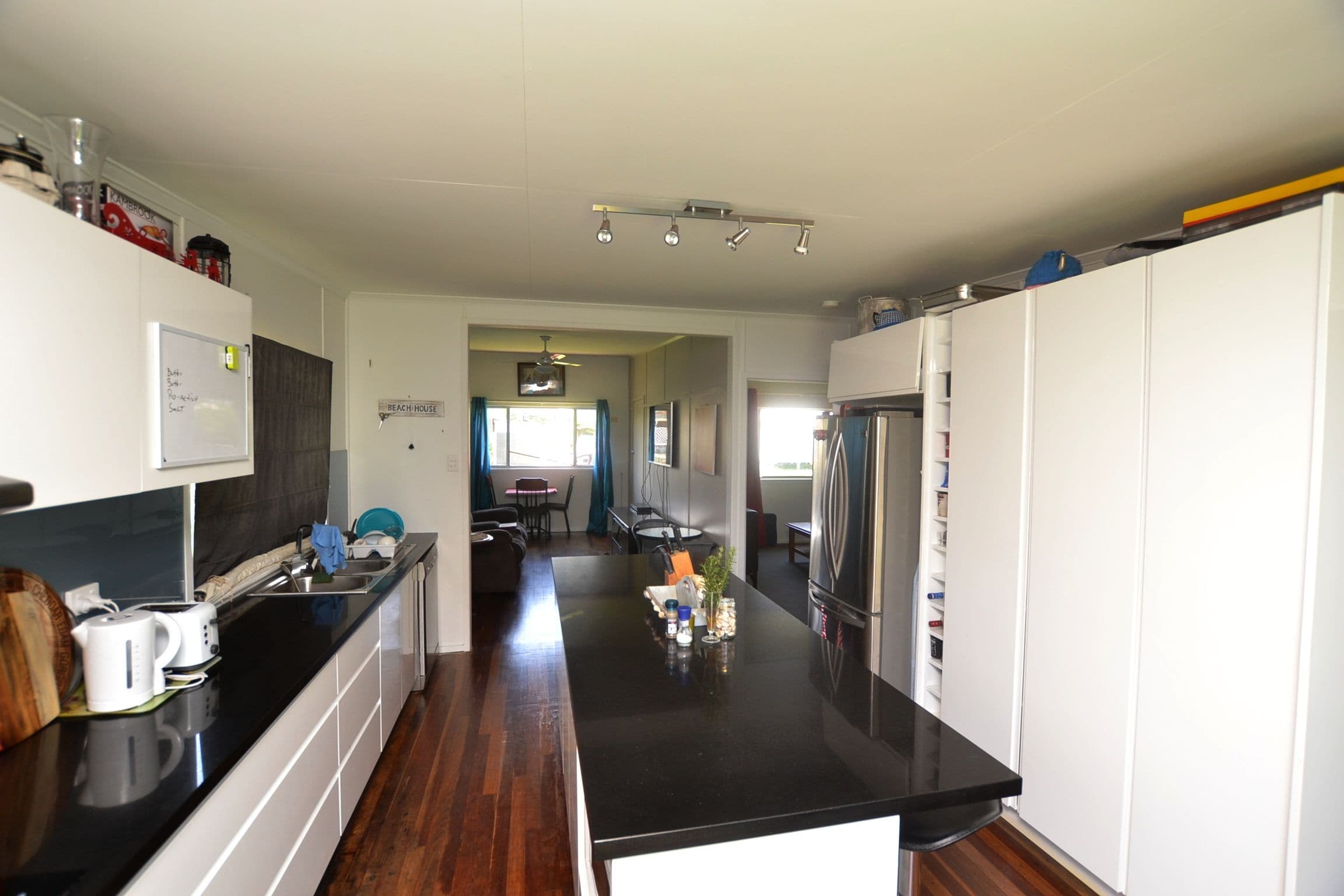 8 Meadow Street, Keppel Sands QLD 4702, Keppel Sands - Thumbnail 4
