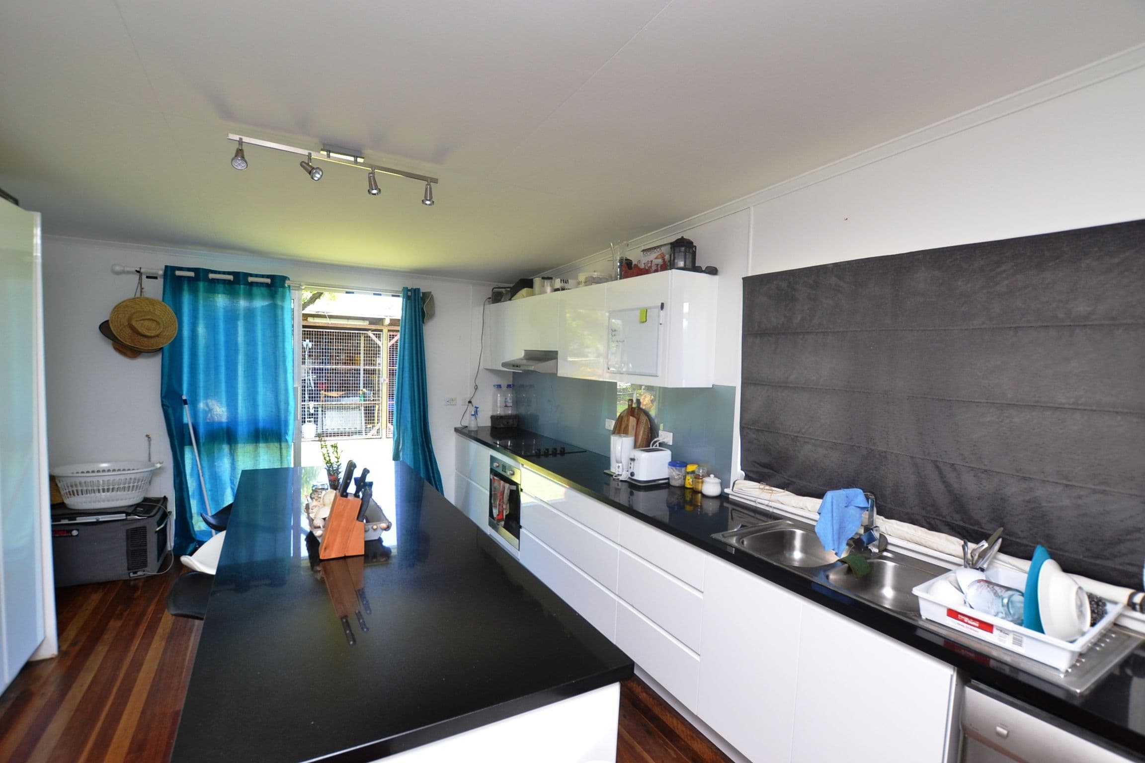 8 Meadow Street, Keppel Sands QLD 4702, Keppel Sands - Thumbnail 5