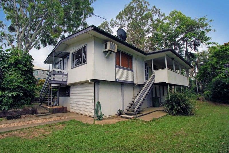27 Jeffries Street, YEPPOON QLD 4703, Yeppoon - Thumbnail 2