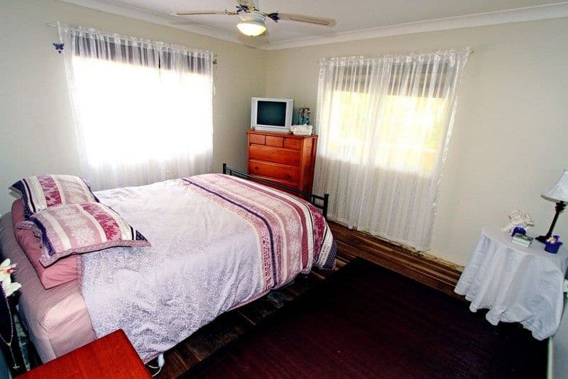27 Jeffries Street, YEPPOON QLD 4703, Yeppoon - Thumbnail 8