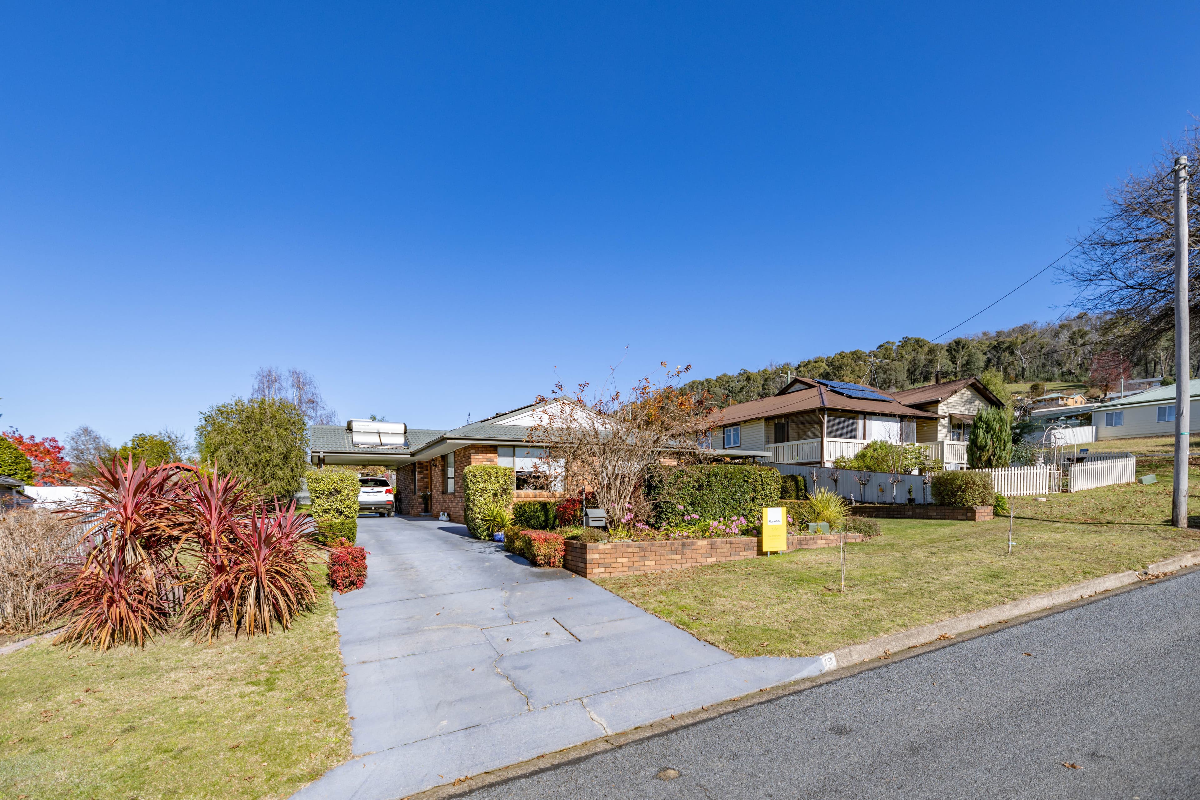 19 Bartoman Street, Batlow NSW 2730, Batlow - Image 1