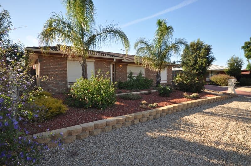 8 Amberdale Road, BLAKEVIEW SA 5114, Blakeview - Thumbnail 2