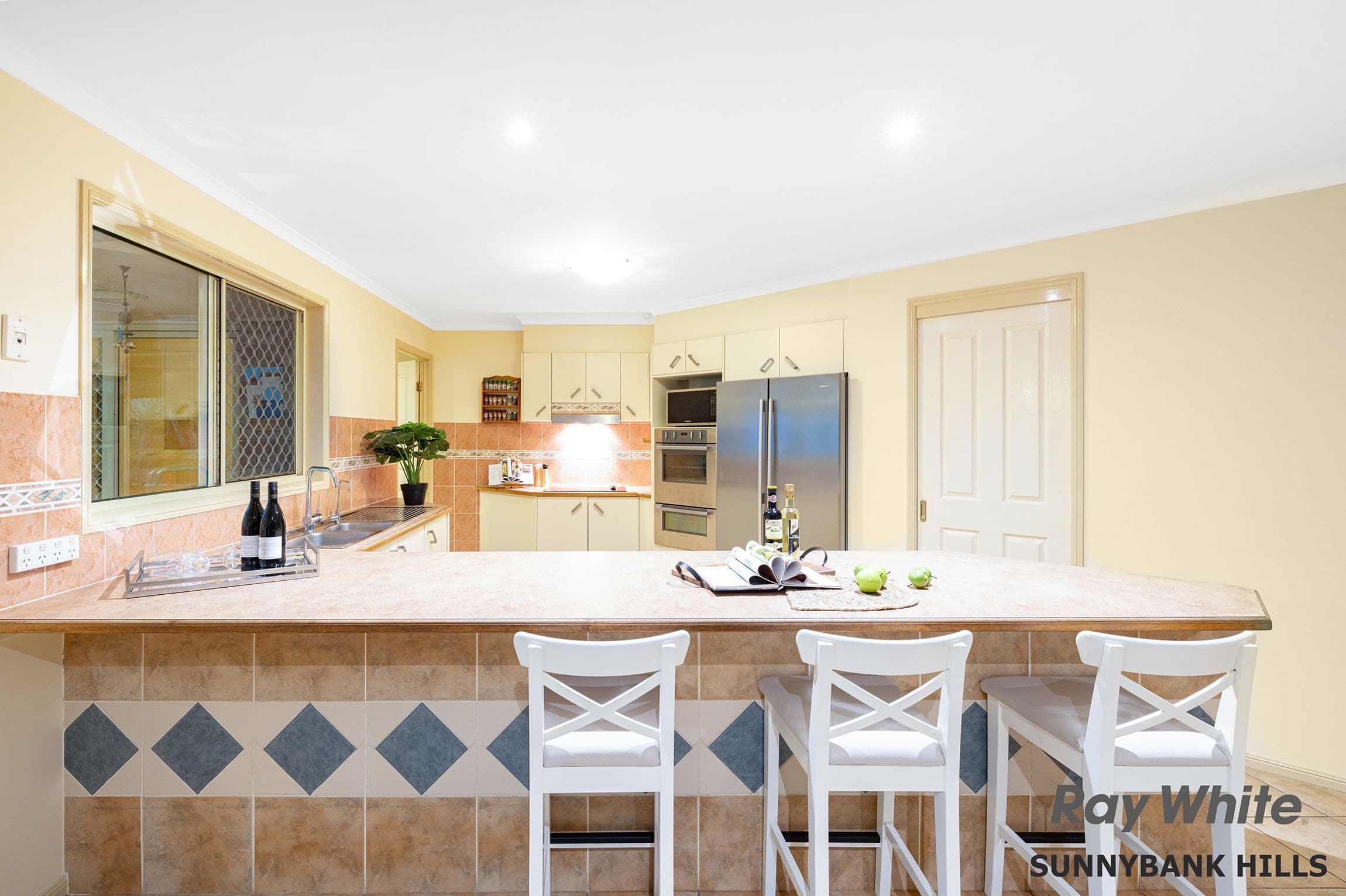 6 Lomandra Court, Heritage Park QLD 4118, Heritage Park - Thumbnail 6