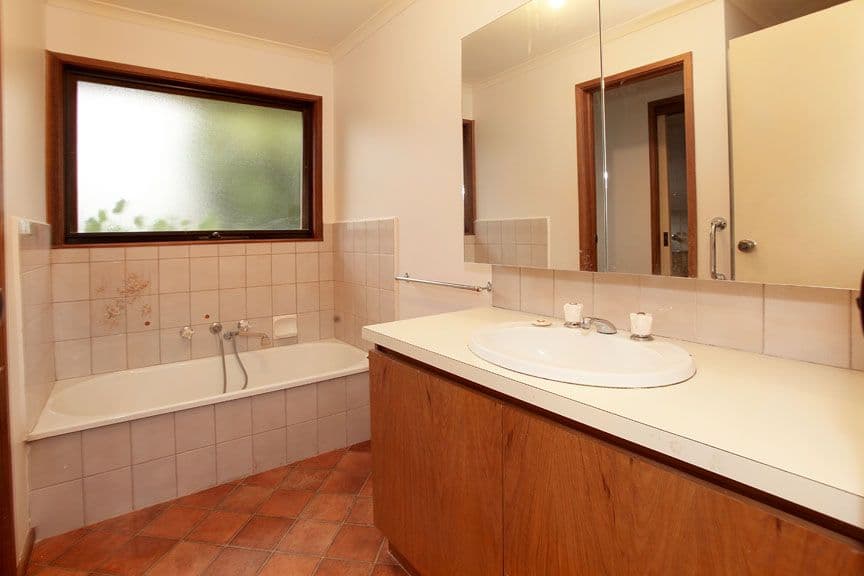 9 Gyton Avenue, GLEN WAVERLEY VIC 3150, Glen Waverley - Thumbnail 6